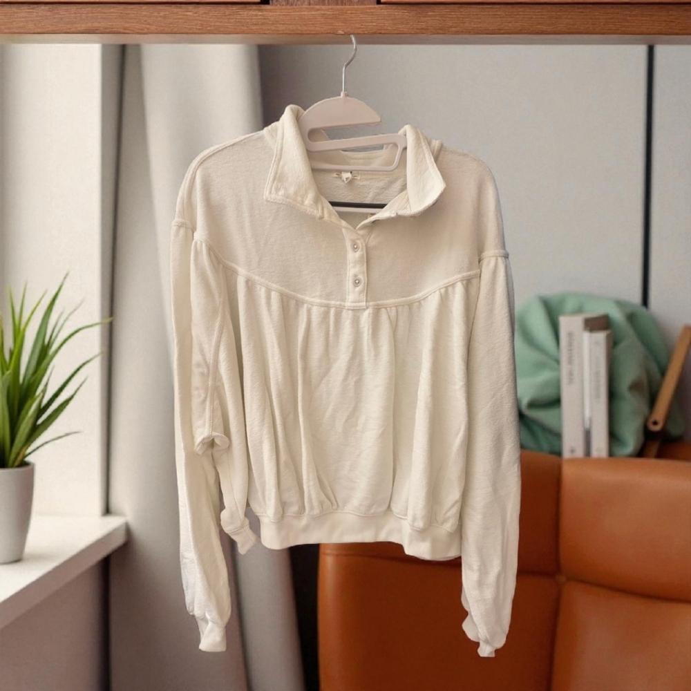 Aerie Women's NWT Sweater In White